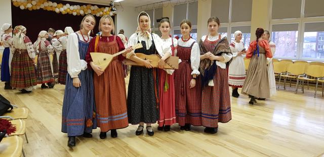 Ventspils krievu folkloras kopa "Jurjev denj"